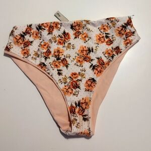 🆕 Maaji reversible floral swim bottom,